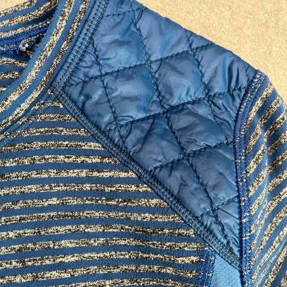 [4/6] Lululemon Run: Ice Queen Long Sleeve Slope Stripe Limitless Blue - Picture 9 of 12